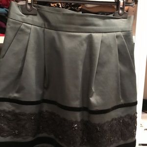 Elegant skirt with design